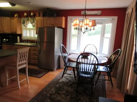 Dining - 30 Gregory Rd, Franklin, NC 28734 photo 2 of 3