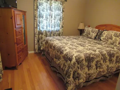 Bedroom - 30 Gregory Rd, Franklin, NC 28734 photo 4 of 6