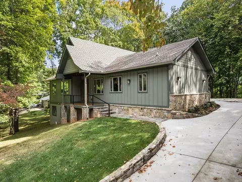 165 Breezemont, Waynesville, NC 28786