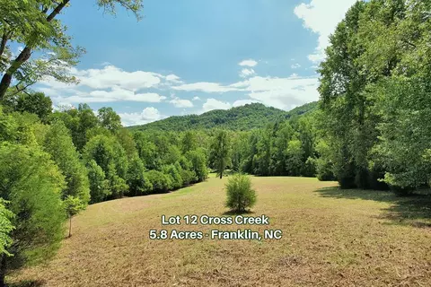 132 Dream Catcher Ln, Franklin, NC 28734