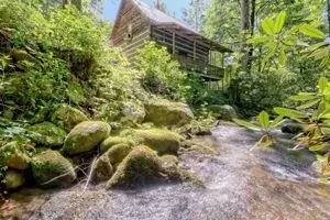 944-1044 Big Creek Rd, Otto, NC 28763