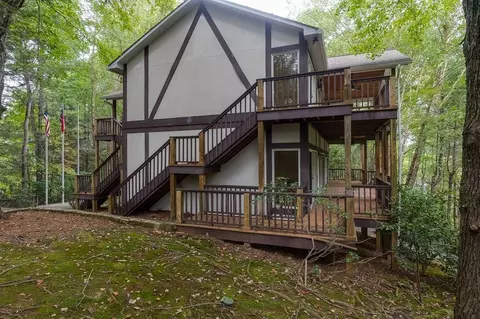 250 Rogers St, Franklin, NC 28734