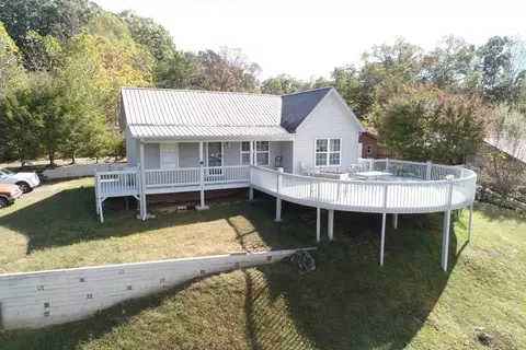 102 Charleston Pl, Bryson City, NC 28713
