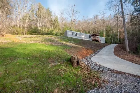 97 Casper Dr, Cullowhee, NC 28723 photo 1