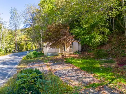 1073 Edgewater Rd, Cullowhee, NC 28723 photo 4