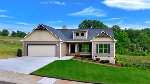 191 Scenic Ridge Cir, Franklin, NC 28734