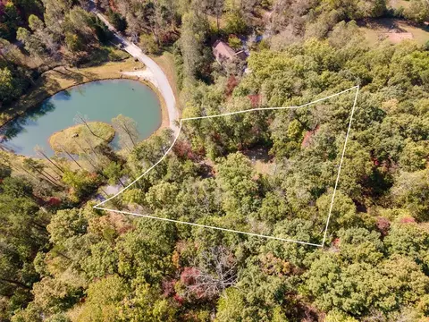 1390 Dog Hobble Dr, Franklin, NC 28734