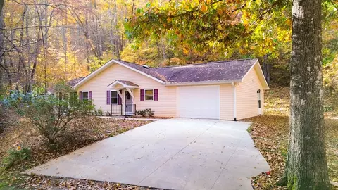 114 Two Turtle Rd, Franklin, NC 28734 photo 2