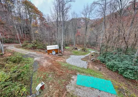 725 Beech Crk, Robbinsville Graham, NC 28771
