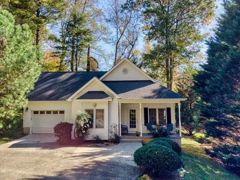 57 Locust Dr, Sylva, NC 28779 photo 6