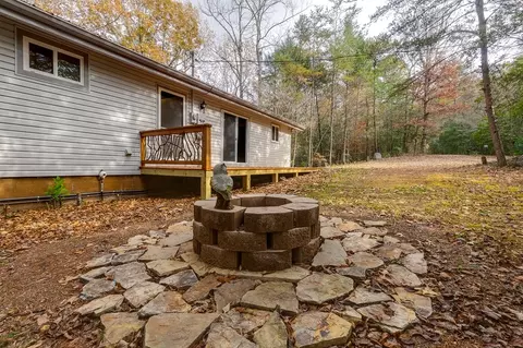 446 Willow Pond Rd, Franklin, NC 28734 photo 4