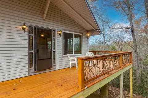 446 Willow Pond Rd, Franklin, NC 28734 photo 3