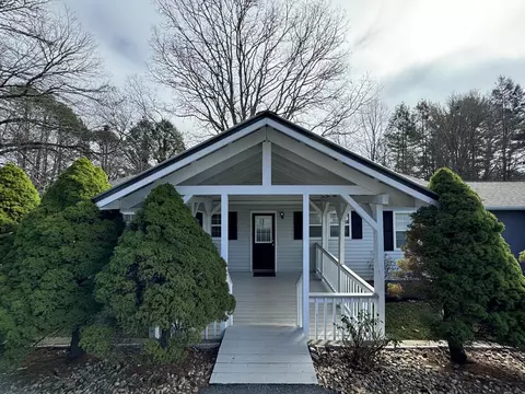 201 Childers, Franklin, NC 28734