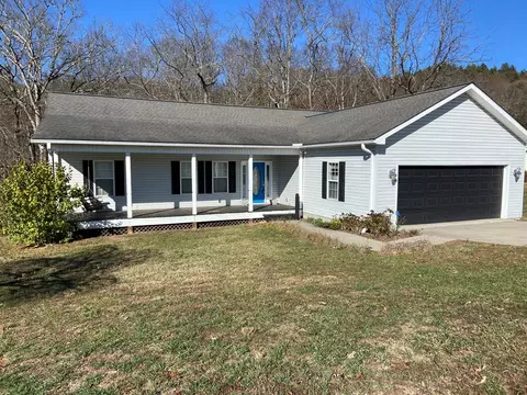 145 Gibson Cove Estates Dr, Franklin, NC 28734