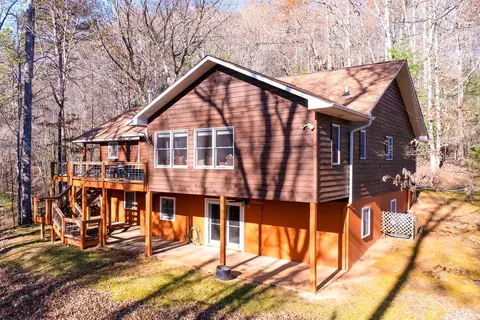 134 Sunburst Dr, Franklin, NC 28734