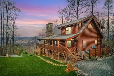 402 Bee Gum Rdg, Almond, NC 28702
