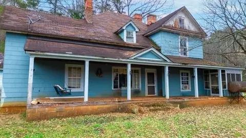 627 Worley Farm Rd, Whittier, NC 28789