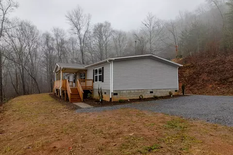 195 Fallen Oak Ln, Sylva, NC 28779 photo 3