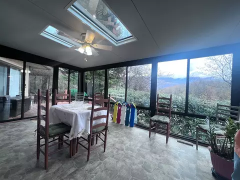 Exterior - 98 Pinnacle View Rd, Sylva, NC 28779 photo 6 of 13
