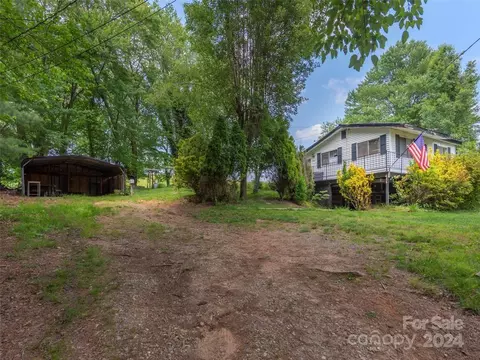 503 Case Cove Rd, Candler, NC 28715