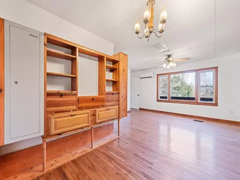Living - 142 Dirt Rd, Sylva, NC 28779 photo 3 of 5