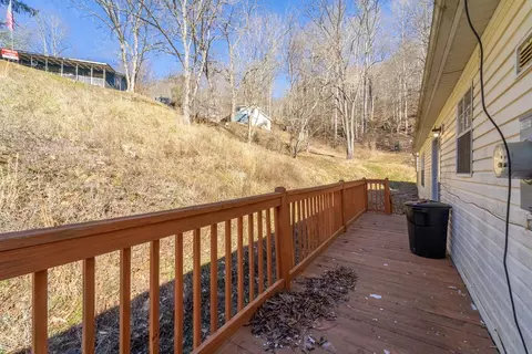 Exterior - 1080 Sutton Br, Sylva, NC 28779 photo 7 of 10
