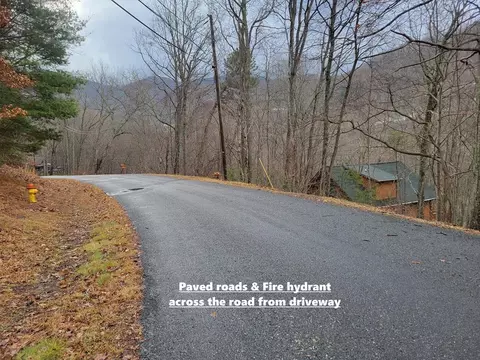 20 Magnolia Way, Waynesville, NC 28786