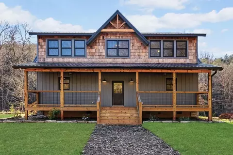 124 Light Waters Dr, Cullowhee, NC 28723