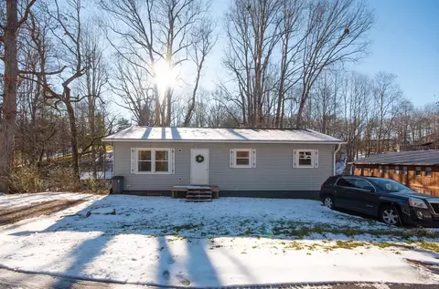 291 N Womack St, Franklin, NC 28734