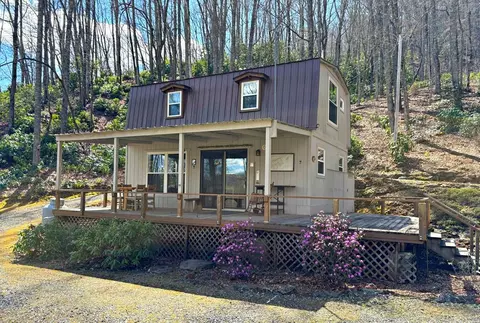 47 Lotmore Rd, Sylva, NC 28779
