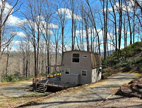 47 Lotmore Rd, Sylva, NC 28779 photo 2