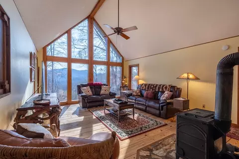 Living - 15 Crows Rest Rd, Cullowhee, NC 28723 photo 2 of 4