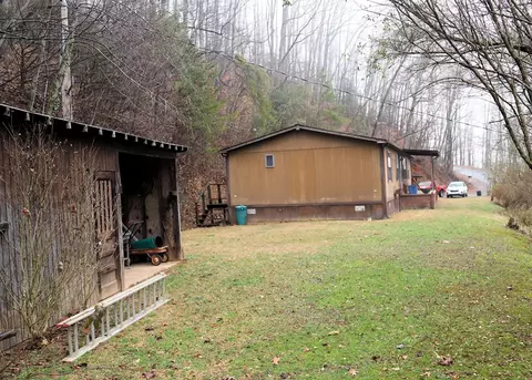 185 Skylift Rd, Sylva, NC 28779 photo 2