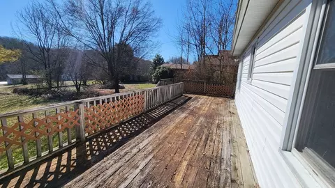 167 Second St, Franklin, NC 28734 photo 35