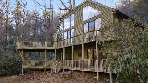 326 Trailblazer Ln, Highlands, NC 28741