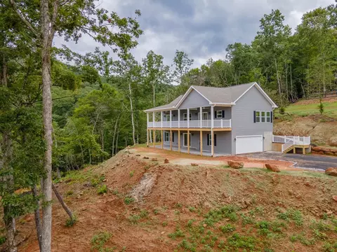 74 Elevation Rd, Franklin, NC 28734