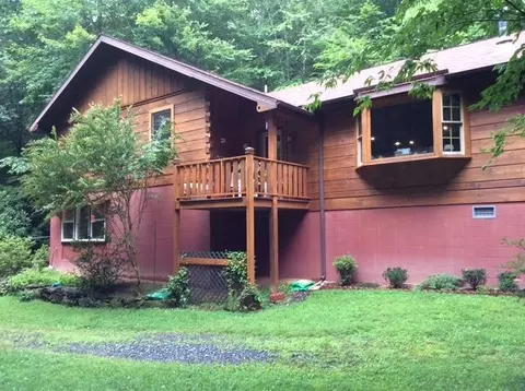 1393 Cedar Creek Farm Rd, Tuckasegee, NC 28783