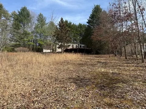 275 Taylor Rd, Franklin, NC 28734