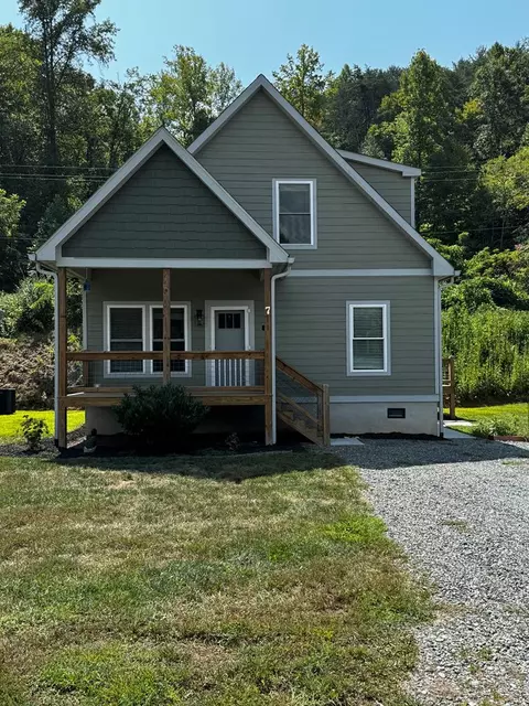 12 Martinss Xing, Bryson City, NC 28713