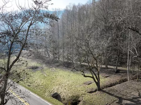 14225 Hwy 19 W, Bryson City, NC 28713