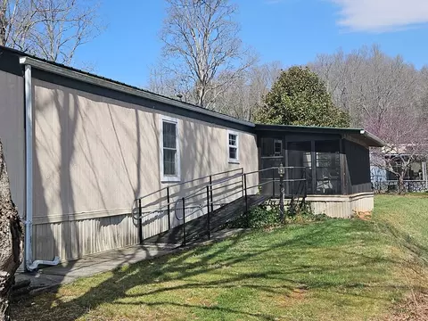 92 Rolling Acres Trl, Franklin, NC 28734 photo 2