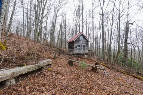 0 Kettle Creek Rd, Cashiers, NC 28717