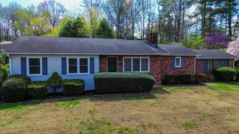 148 Forest Hills Dr, Franklin, NC 28734