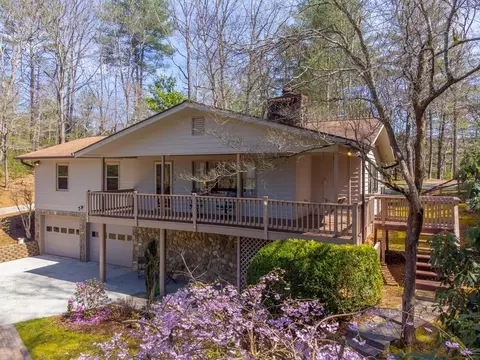 311 Winding Way Dr, Franklin, NC 28734