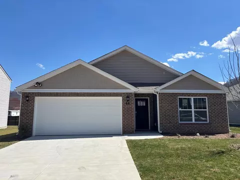 48 Wildbrook Dr, Waynesville, NC 28785