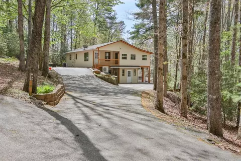 99 Summertime Hl, Franklin, NC 28734
