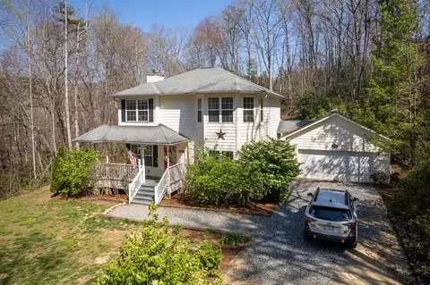 224 Concord Ln, Tuckasegee, NC 28783