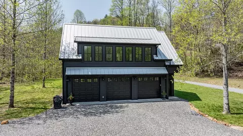 50 Pleasant Valley Rd, Bryson City, NC 28713