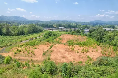 4447 E Us Highway 64 Alt, Murphy, NC 28906