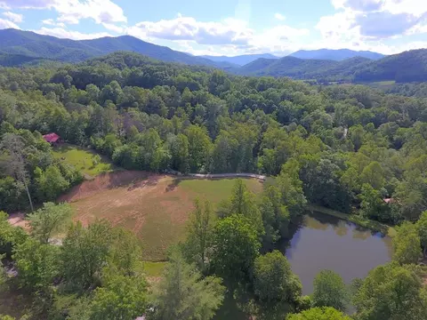 14 Willow Pomd # -1, Franklin, NC 28734